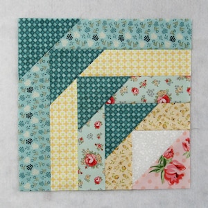 Chicago Geese Block Pattern - PDF Quilt Block Pattern - Flying Geese Variation - 12 inch block - Traditional Pieced
