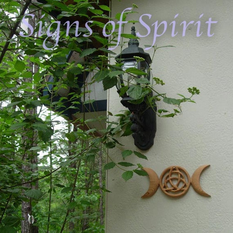 Dreifache Mondgöttin mit Triquetra-Kelten Pagan Symbol-Modern Wicca Schutz Wandkunst-Jungfrau Mutter Crone-Wicca Altar Holzschnitzerei Bild 4