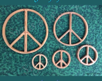【一点物アート】Symbol of PEACE-平和の象徴-【簡易額入り】 ピースサイン 木彫り 平和のシンボル 平和運動 ヒッピーアート 木製