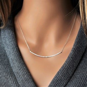 Epoch curved bar necklace deals