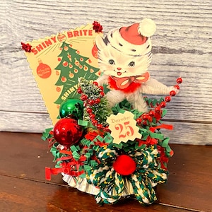 Retro Christmas Cat Vintage Christmas Decor Chenille Christmas Cat Decor Kitschy Christmas Decor Bottle Brush Tree Chenille Ornament Cat