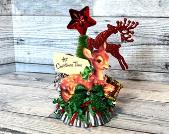 Vintage Christmas Deer Decoration: Kitschy Tabletop Ornament
