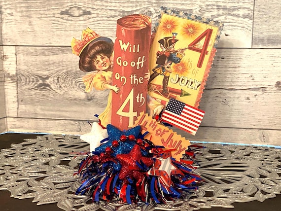 Retro 4th of July Decoration: Vintage Americana Tier Tray Decor