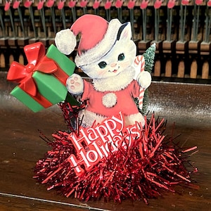 Retro Christmas Cat Decoration: Vintage Inspired Kitsch Table Decor