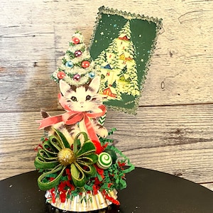 Retro Christmas Cat Assemblage: Vintage Holiday Tier Tray Decor