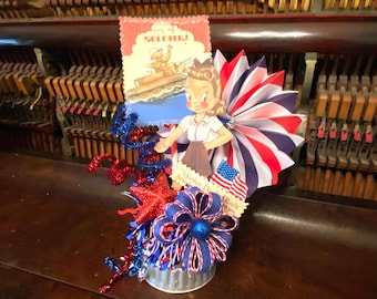 Vintage Patriotic Sailor Girl Decoration: Americana Tier Tray Decor