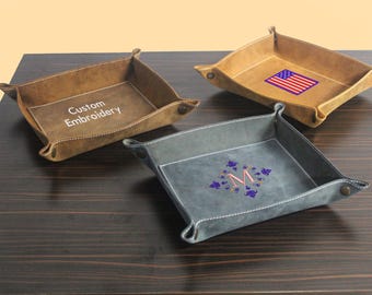 Custom Embroidered Leather Valet Tray, Personalized Desk Organizer, Catchall Tray, Monogram Gift for Him, Entryway Tray, Father's Gift