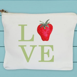 love strawberry, zipper pouch