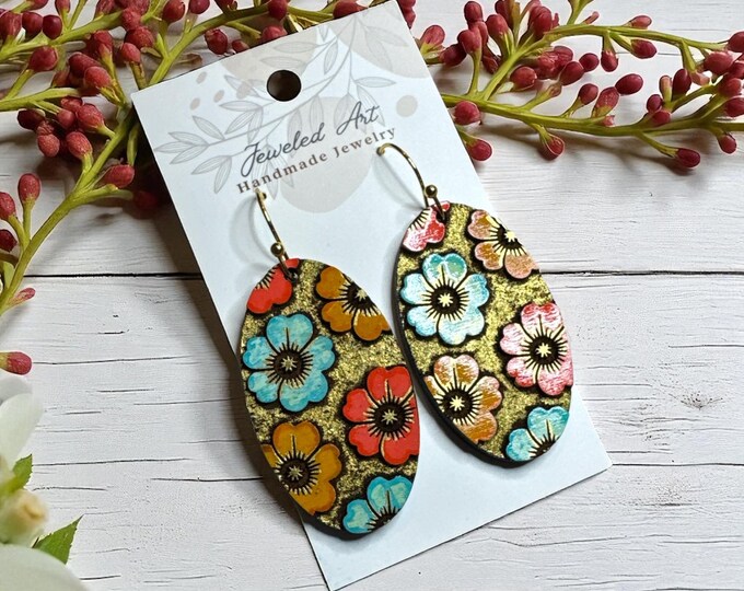 Hand-Painted Retro Daisies Wood Earrings