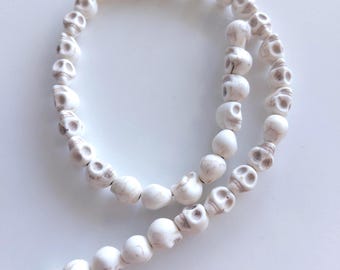 15" Ant White skull beads day of the dead recon Howlite 38 pcs 10x8mm FPB180