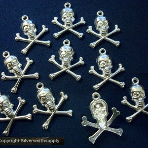 10 Sterling silver plated zinc skulls jewelry pendant charms plated skull findings cfp087 image 1