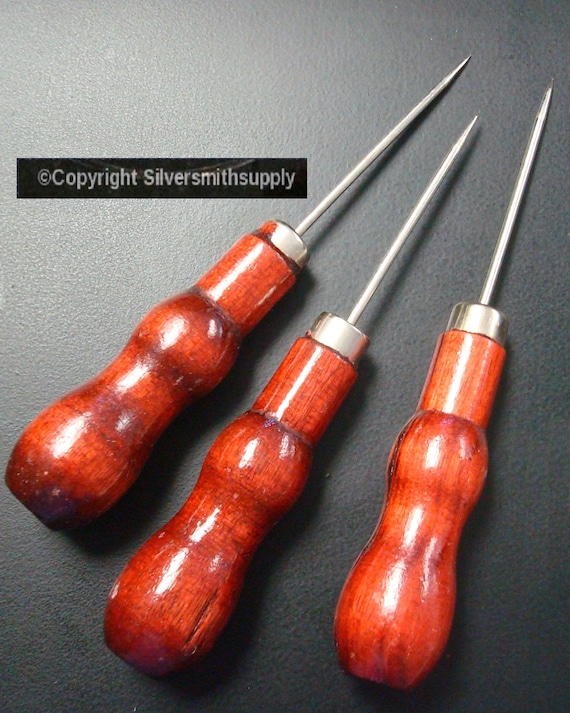 How To Use A Sewing Awl: Your Easy Guide For DIY Leatherwork Projects