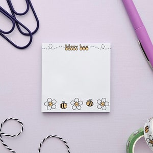 Busy Bee Sticky Notes: Cute Bumble Bees & Flowers, 3"x3"