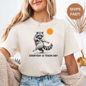 Shirt van elke dag is Trash Day, grappig shirt wasbeer, trendy shirt wasbeer, memeshirt noodlijdende stijl, shirt meme wasbeer, shirt retro zonsondergang