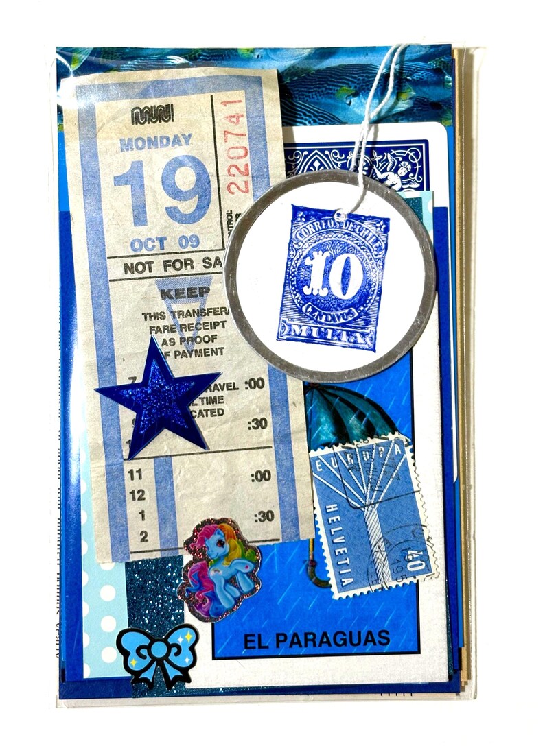 Mystery Ephemera Kit, 30+ pieces, authentic vintage junk journal kit, 4x6 inches Blå