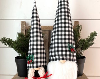 Holly Berry Christmas Gnome Couple