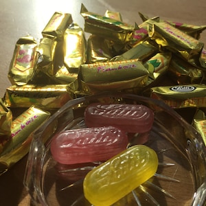 Candy Belgian old fashioned candy drops lemon sour sweets pride treat party trick or treat give away friend old times original