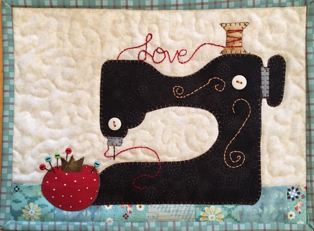 Sewing Machine Rug Pattern Sew in Love Sewing Machine Mug Rug PDF Pattern From Quilt Doodle ...