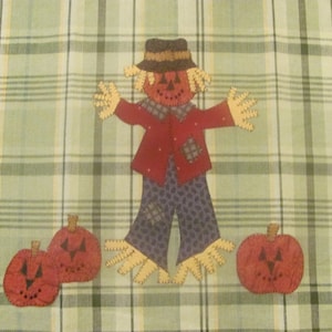 Scarecrow Applique PDF Pattern for Tea Towel by Quilt Doodle Designs