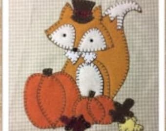 Thankful Visitor Applique PDF Pattern for Tea Towel, a sweet fox design for fall