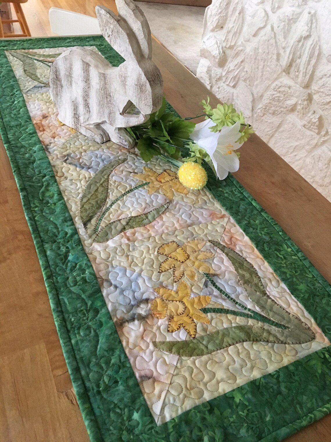 Daffodil Dreams Table Runner PDF Pattern From Quilt Doodle Designs - Etsy