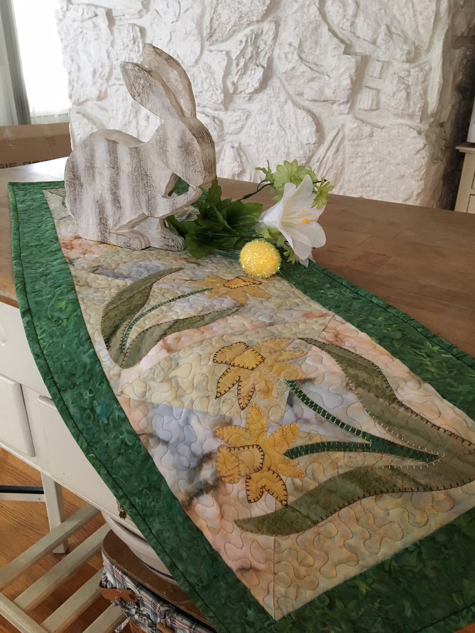 Daffodil Dreams Table Runner PDF Pattern From Quilt Doodle Designs - Etsy