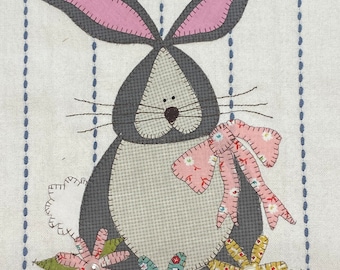 Sweet Bea Bunny PDF pattern for applique from Quilt Doodle Designs