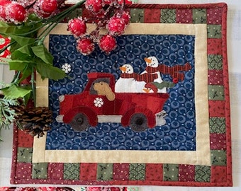 Snowman Delivery mini quilt, wall hanging Packaged pattern Quilt Doodle Designs