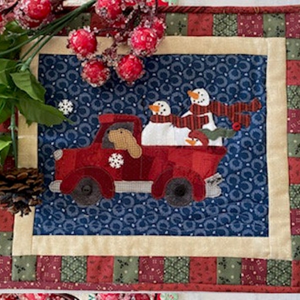 Snowman Delivery mini quilt, wall hanging PDF pattern Quilt Doodle Designs