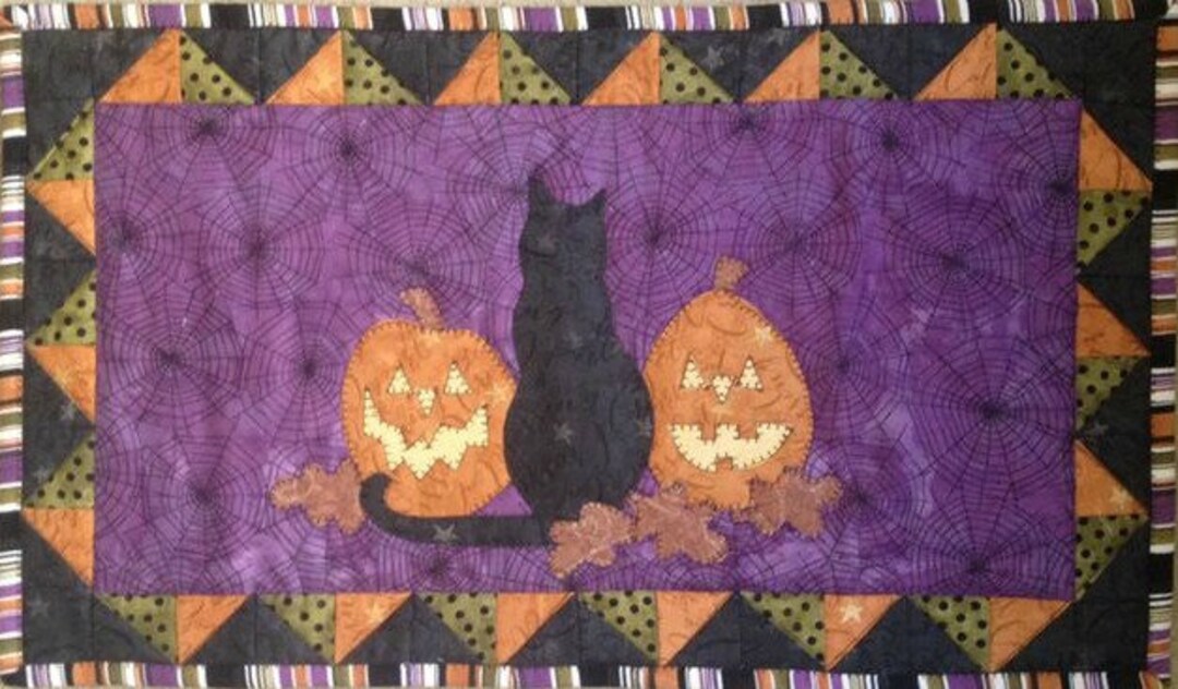 It's a Black Cat Halloween Table Runner Quilt Pattern PDF From Quilt ...