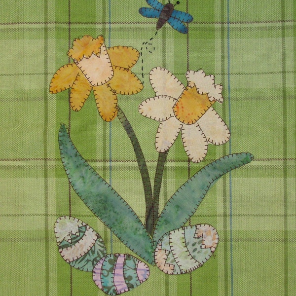 Spring Daffodils Applique PDF Pattern for Tea Towel