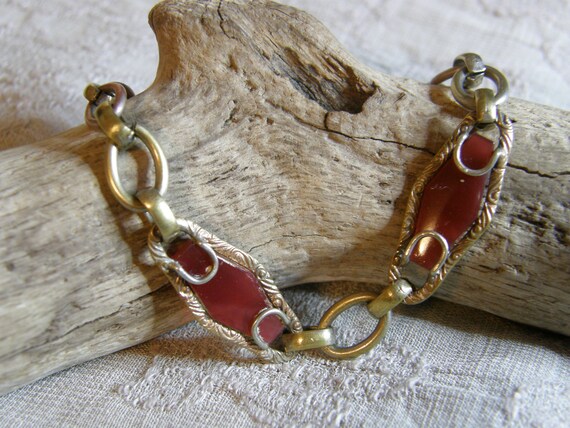 Vintage link bracelet with carnelian glass circa … - image 4