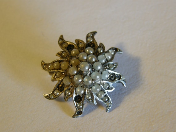 Vintage silver and seed pearl starburst brooch fr… - image 1