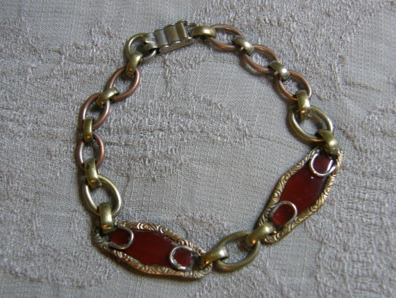 Vintage link bracelet with carnelian glass circa … - image 1