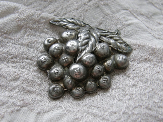 Vintage silver berry cluster dress clip circa the… - image 2