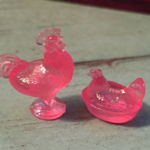 Miniature Pink Rooster and Hen Candy Dish Set, Dollhouse  Miniatures, 1:12 Scale, Dollhouse Accessory, Decor, Pink Rooster, Hen