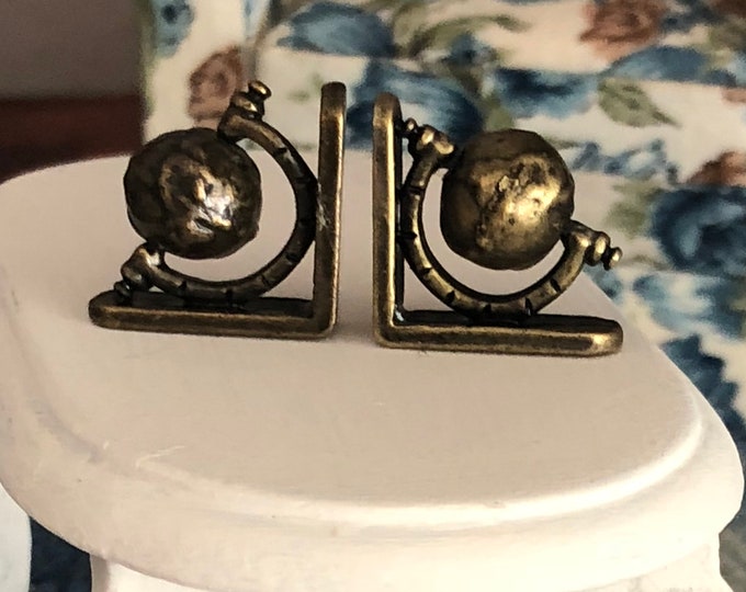 Miniature Globe Bookends, Antique Brass Mini Book Ends, Dollhouse Miniature, 1:12 Scale, Dollhouse Accessory, Decor, Crafts