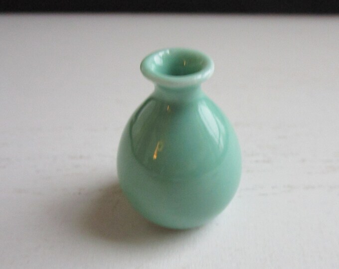 Miniature Vase, Mini Green Ceramic Flower Bud Vase, Style #65, Dollhouse Miniature, 1:12 Scale, Dollhouse Decor, Accessory