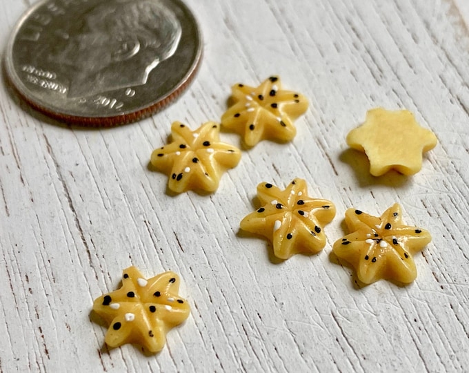 Miniature Cookies, Sugar Star Shaped Mini Cookies, 6 Piece Set, Dollhouse Miniature, 1:12 Scale, Miniature Food, Dollhouse Accessory, Decor