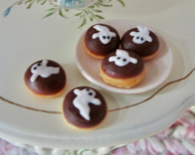 Miniature Donuts, Mini Ghost Decorated Halloween Donuts, 5 Piece Set, Style #28,  Dollhouse Miniatures, 1:12 Scale, Miniature Food