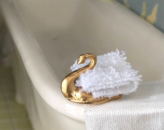 Miniature Towel in Swan Holder, Mini Bathroom Decor, Mini Bathroom Accessory, Dollhouse Miniature, 1:12 Scale, Mini Swan, Decor, Crafts