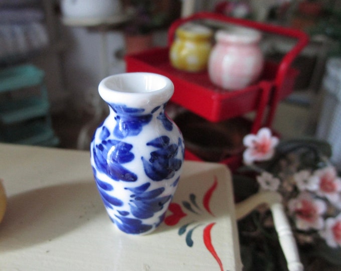 Miniature Blue And White Vase, Mini Blue Delft Style Flower Vase, Style #90, Dollhouse Miniature, Dollhouse Accessory, Decor