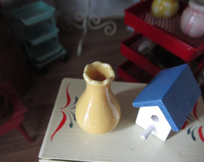 Miniature Vase, Mini Ceramic Scallop Top Flower Bud Vase, Mini Yellow Vase Style #43 Dollhouse Miniature, 1:12 Scale, Dollhouse Decor