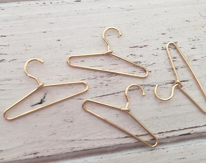 Miniature Gold Hangers, Dollhouse Miniature, 1:12 Scale, Accessories, Mini Hangers, Set of 4