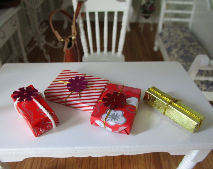 Miniature Wrapped Gift Boxes, Mini Wrapped Packages 4 Pc Set, Style #60,  Dollhouse Miniature, 1:12 Scale, Dollhouse Decor