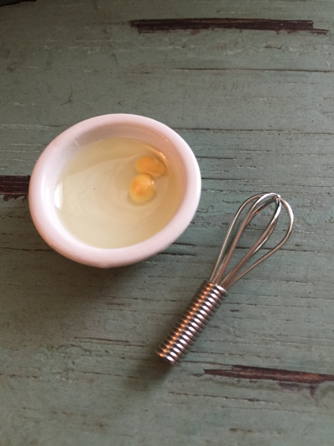 Miniatures Food Eggs In A Bowl & Whisk Dolls House Miniature 