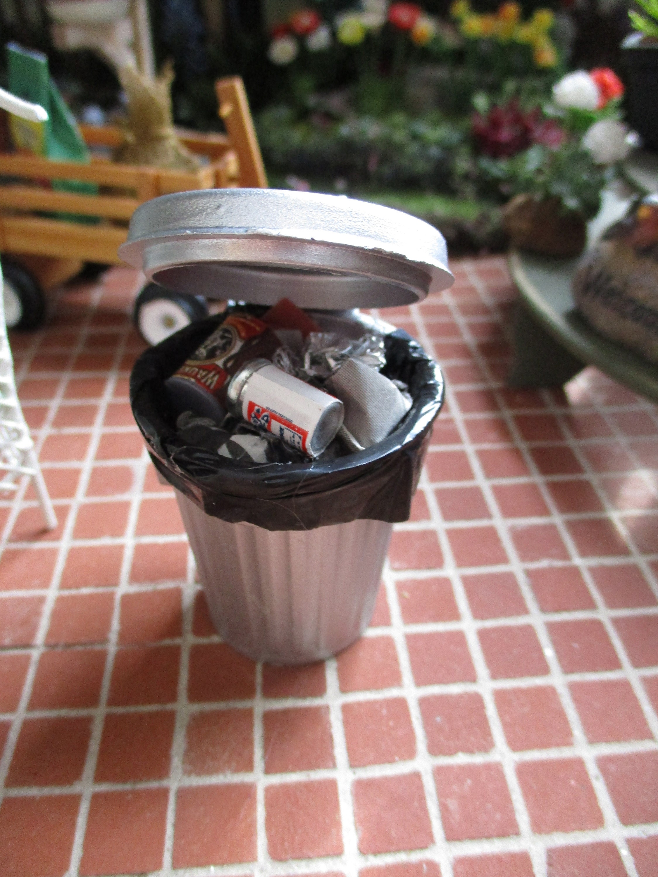 Miniature Garbage Can With Trash, Mini Filled Trash Can, Style 02