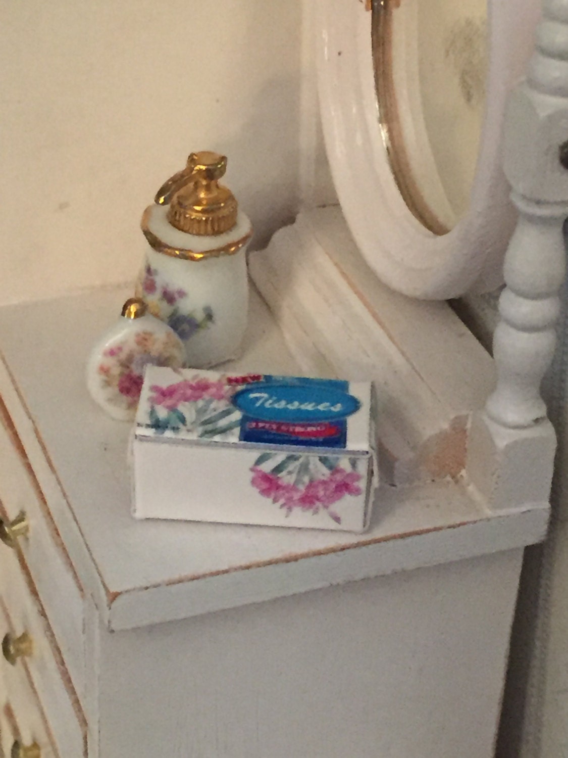 Miniature Tissue Box Dollhouse Miniature 1 12 Scale Bathroom Decor miniature-tissue-box-dollhouse-miniature-1-12-scale-bathroom-decor