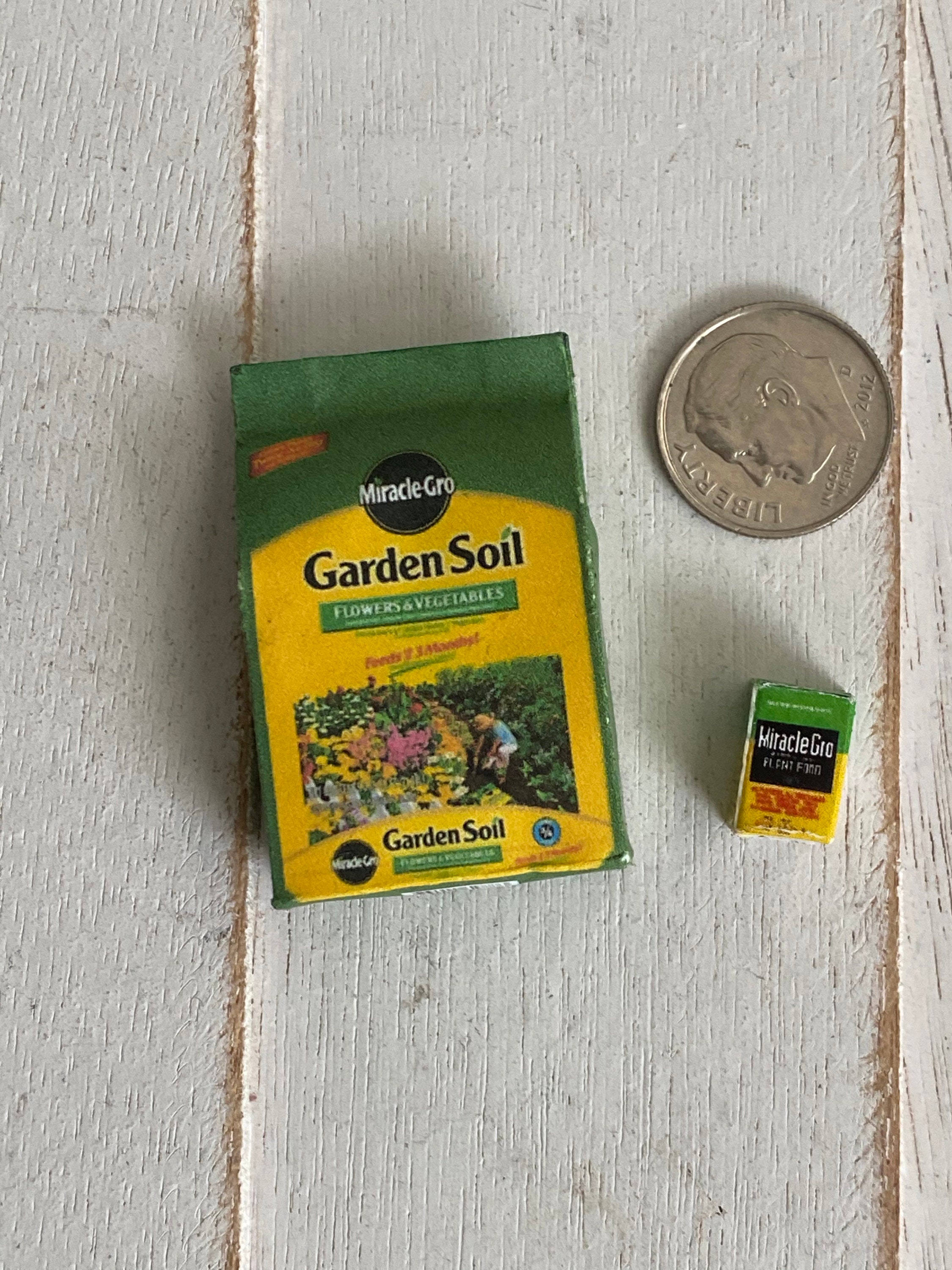 Miniature Gardening Set, Potting Soil and Plant Food Box, Dollhouse Miniatures, 112 Scale