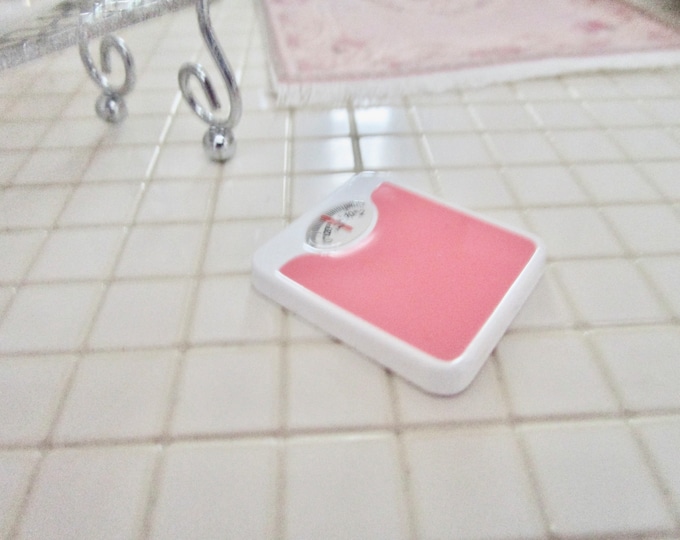 Miniature Bathroom Scale, Mini Pink Scale, Dollhouse Miniature, 1:12 Scale, Dollhouse Accessory, Decor, Bath Decoration